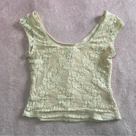 lacy cream coquette top - Picture 4 of 6